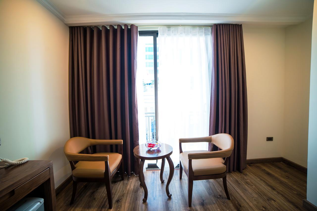 Grand Sea View 2*