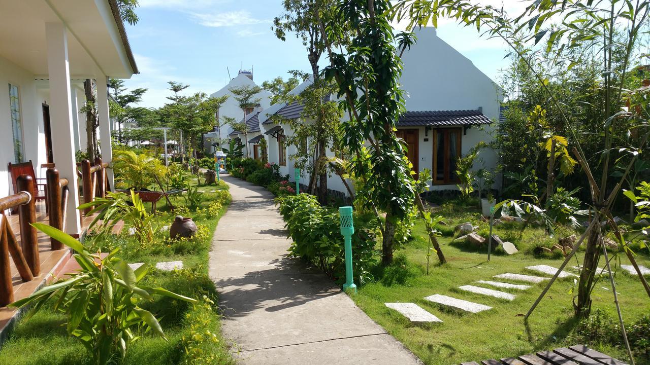 White Lotus Resort 3*
