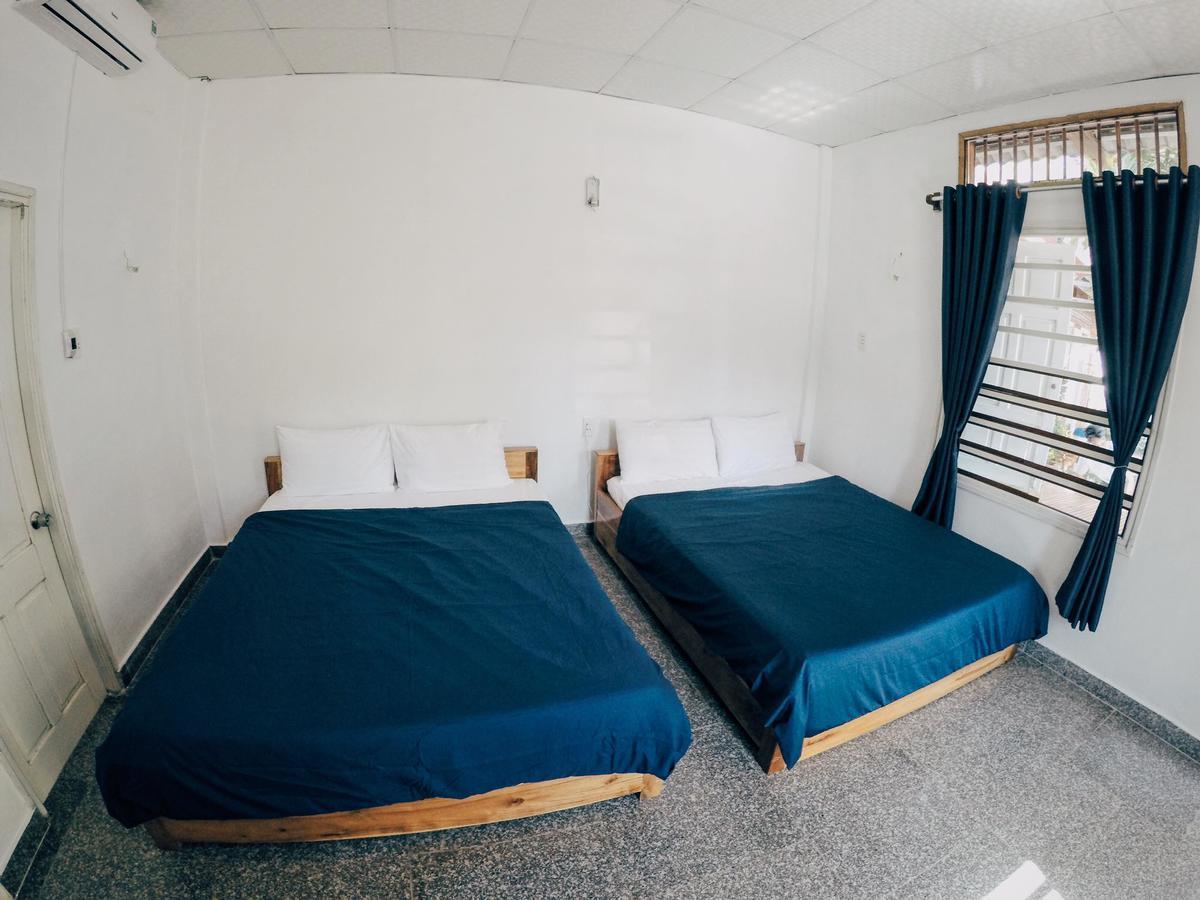 Sea Living Hostel *