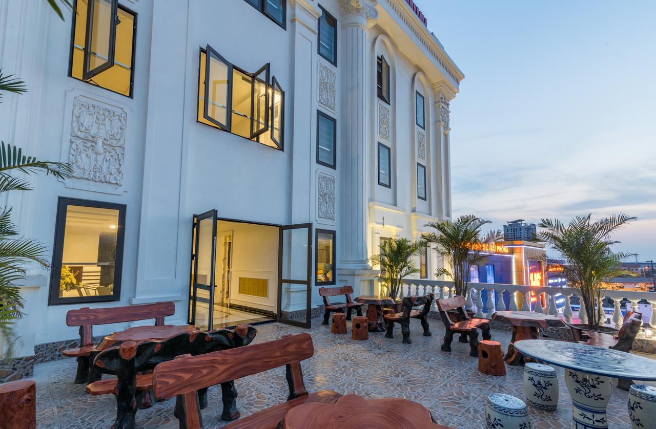 Tan An Palace Hotel 3*