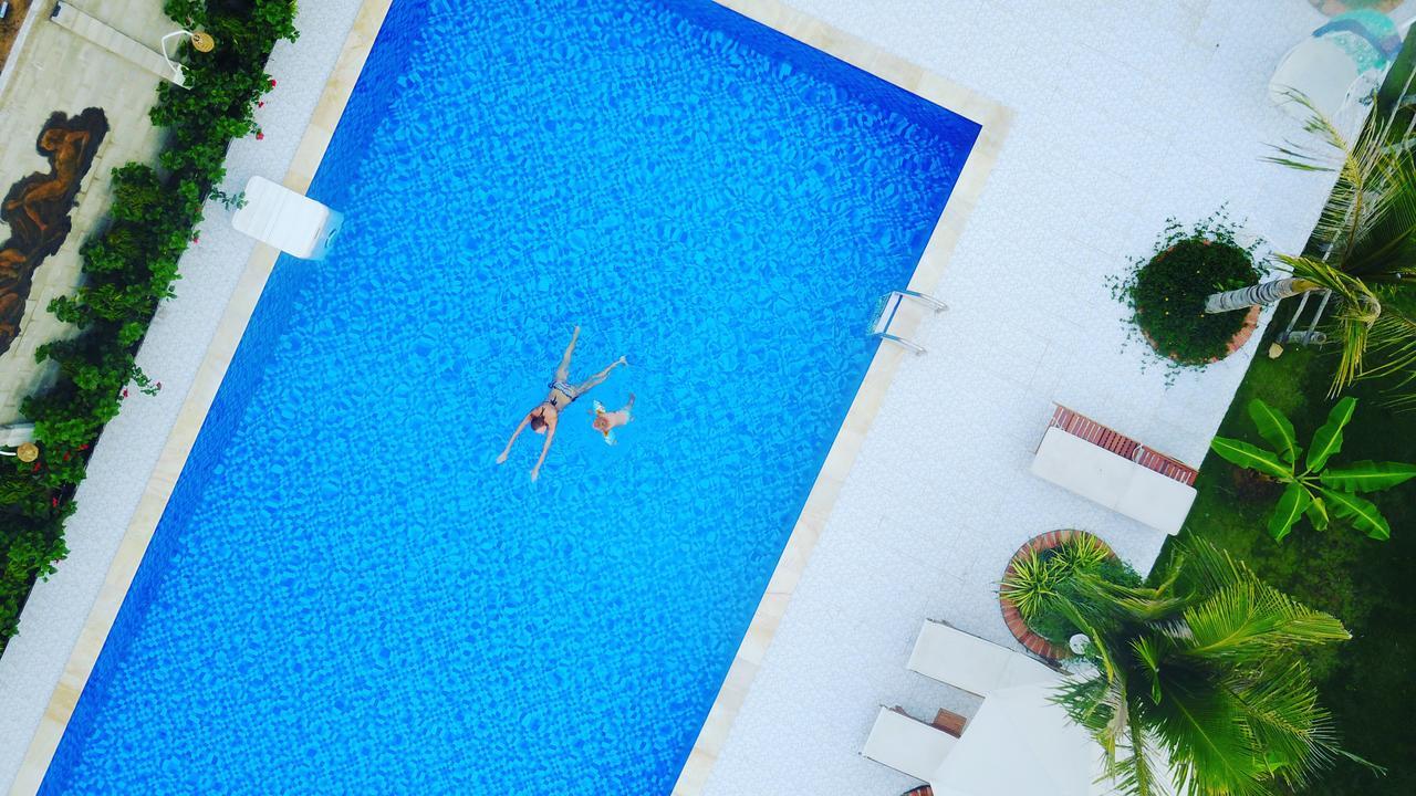 White Lotus Resort 3*