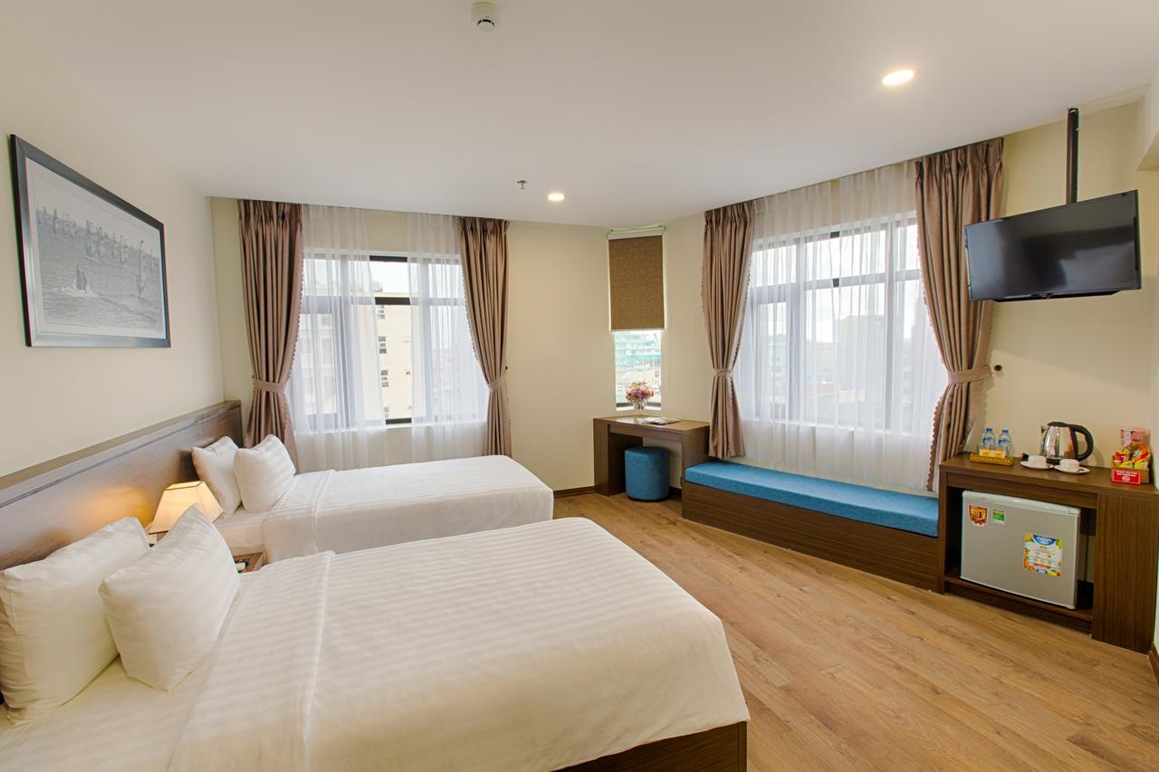 & Hotel
