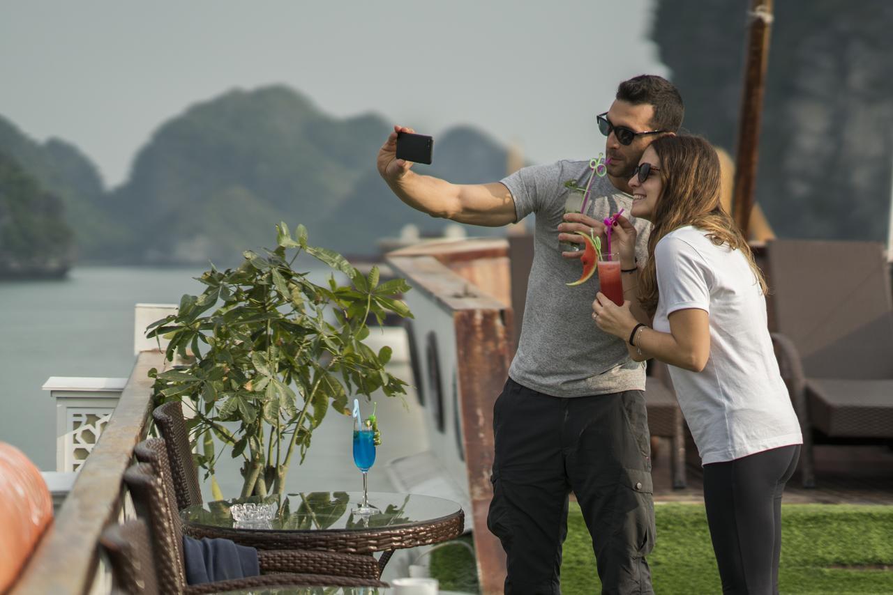 Du Thuyền Paloma Cruise 4*