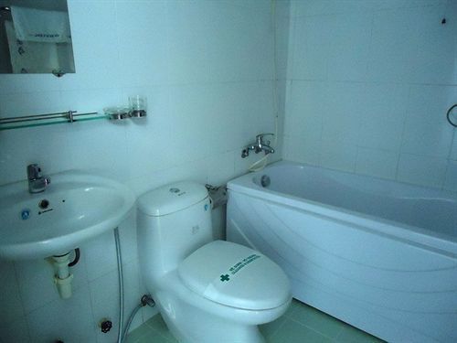 Golden Lotus - Sen Vang Hotel 3*