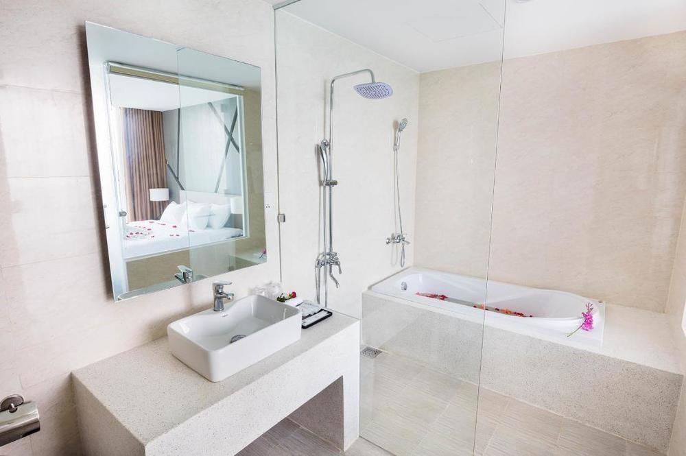 Hotel King Town Grand & Wedding Center