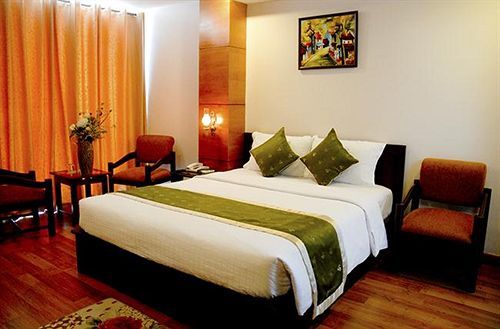 Carina Hotel