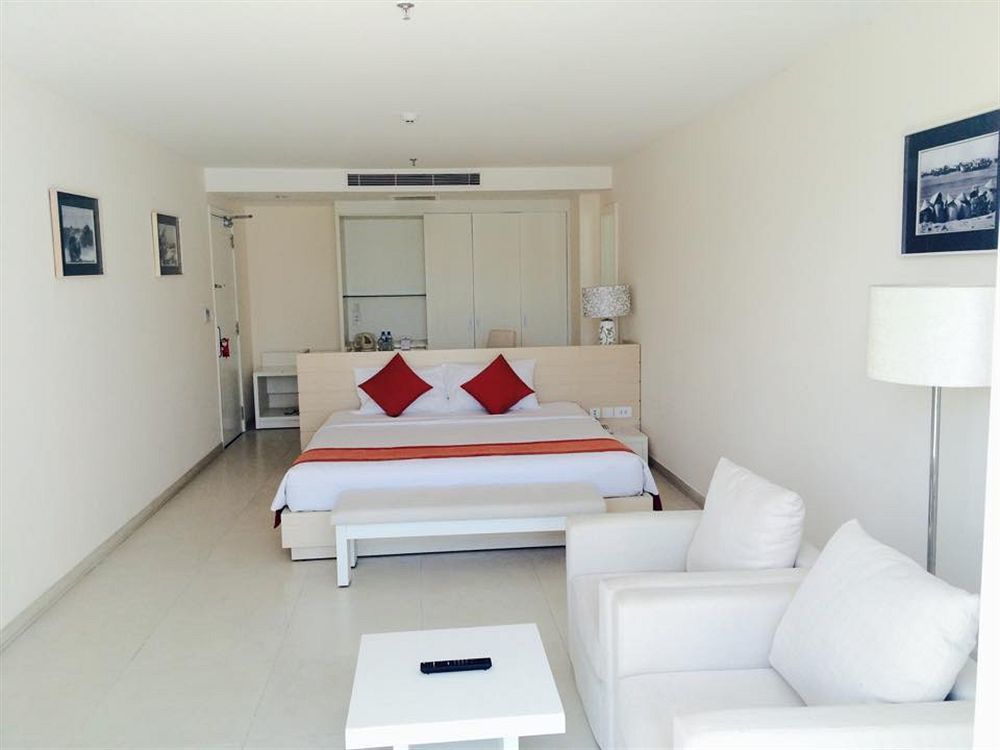 Nhi Phi Nha Trang