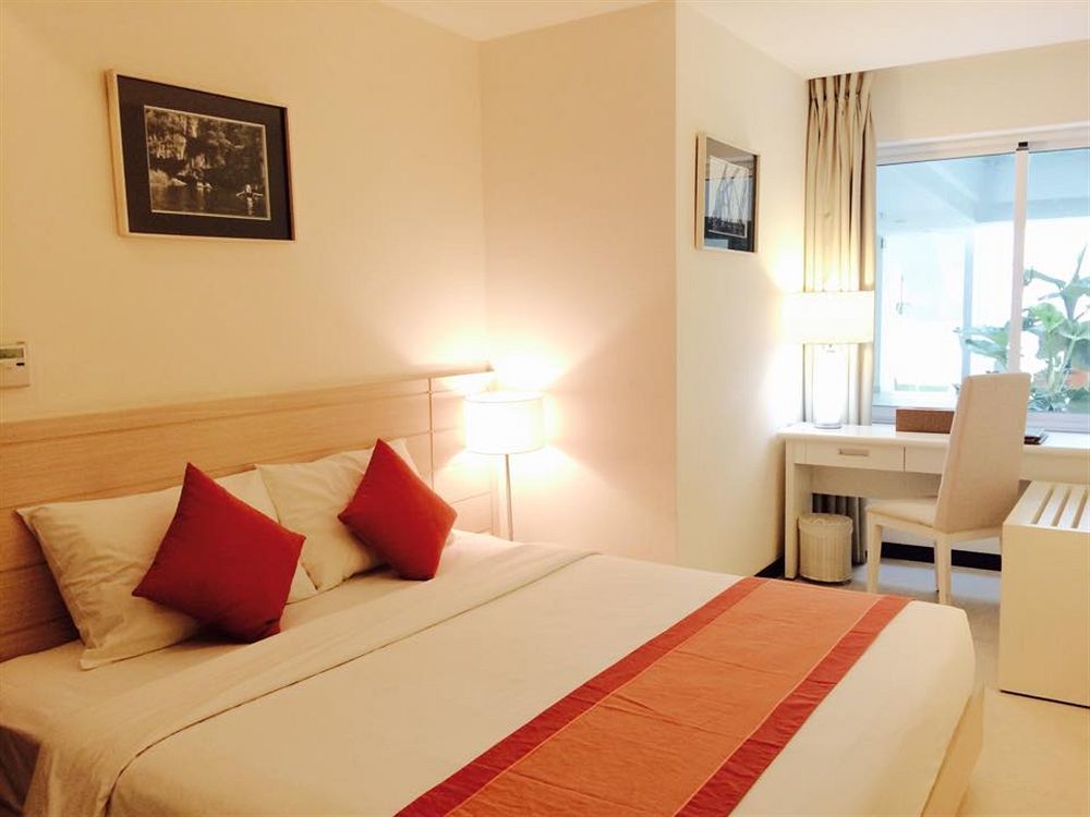 Hotel Nhi Phi Nha Trang