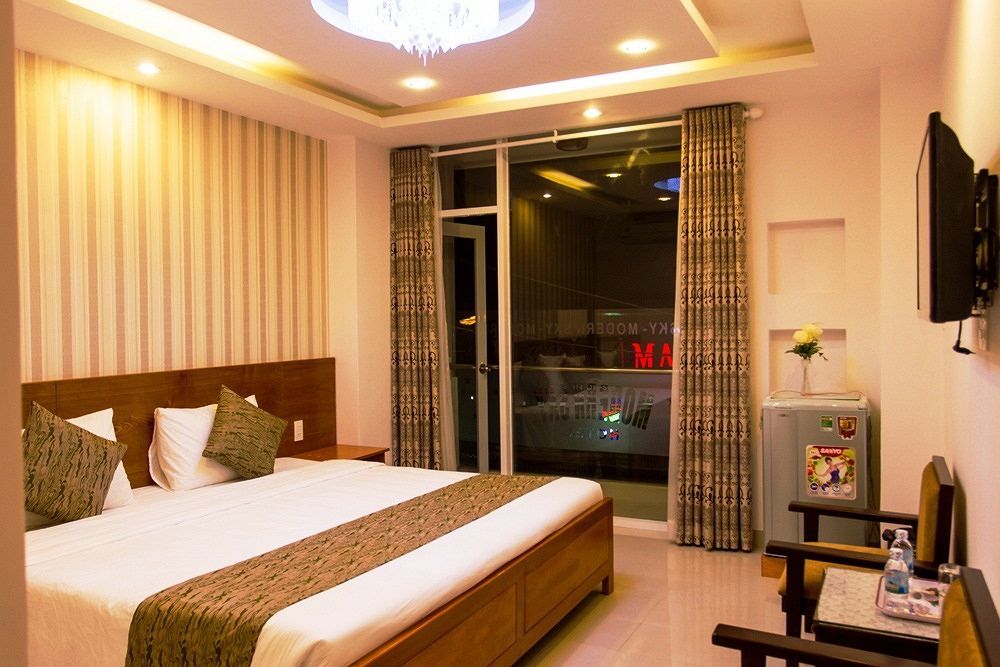 Modern Sky Hotel 3*