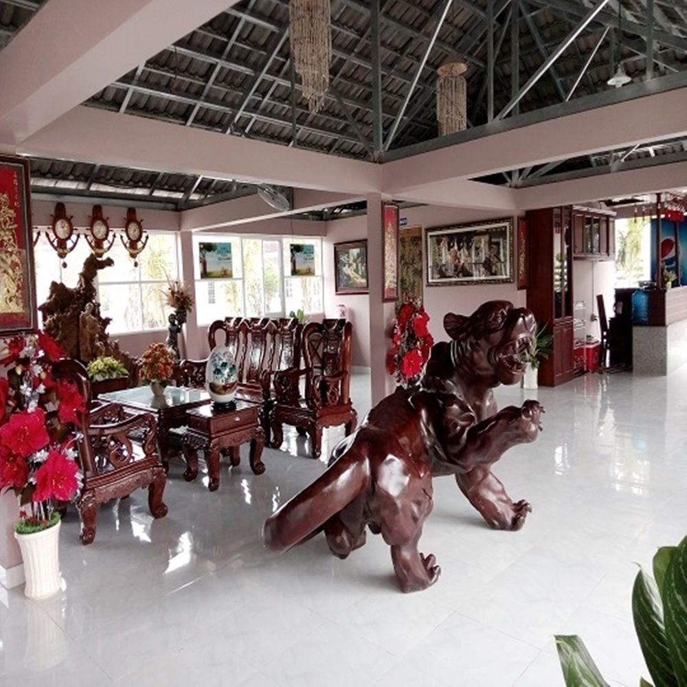 Nha Mat Hotel