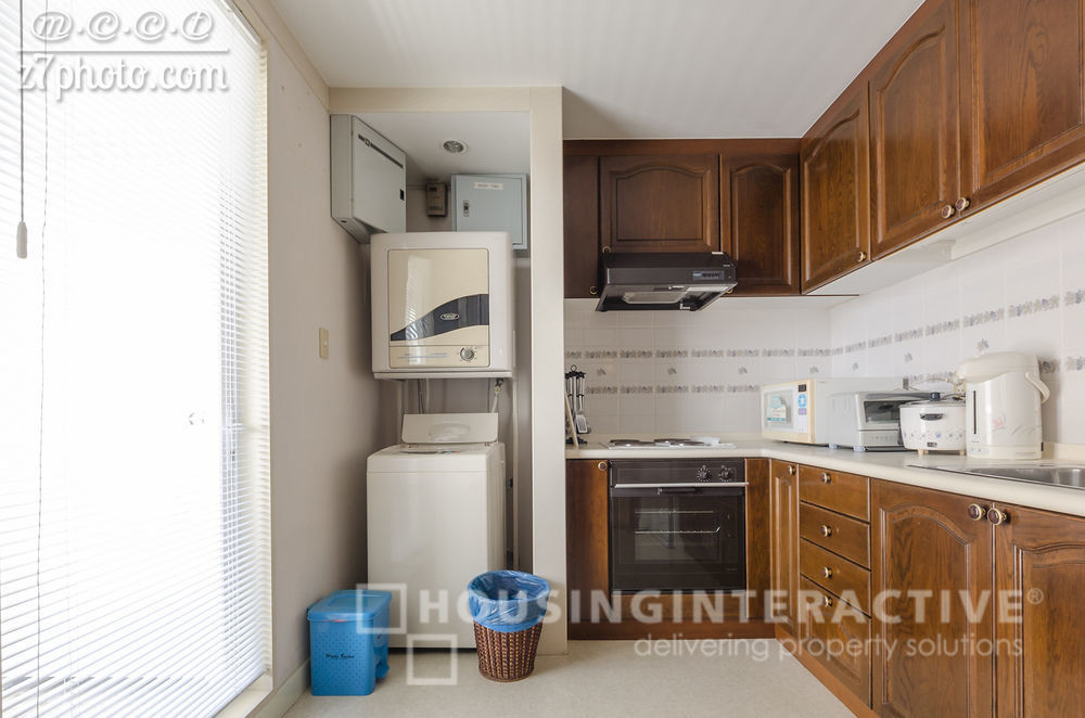 Saigon Court Serviced Apartment *
