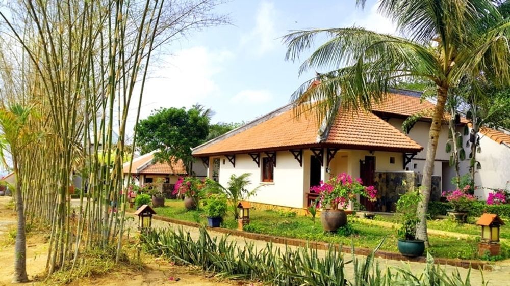 Resort Long Hai Beach 4*