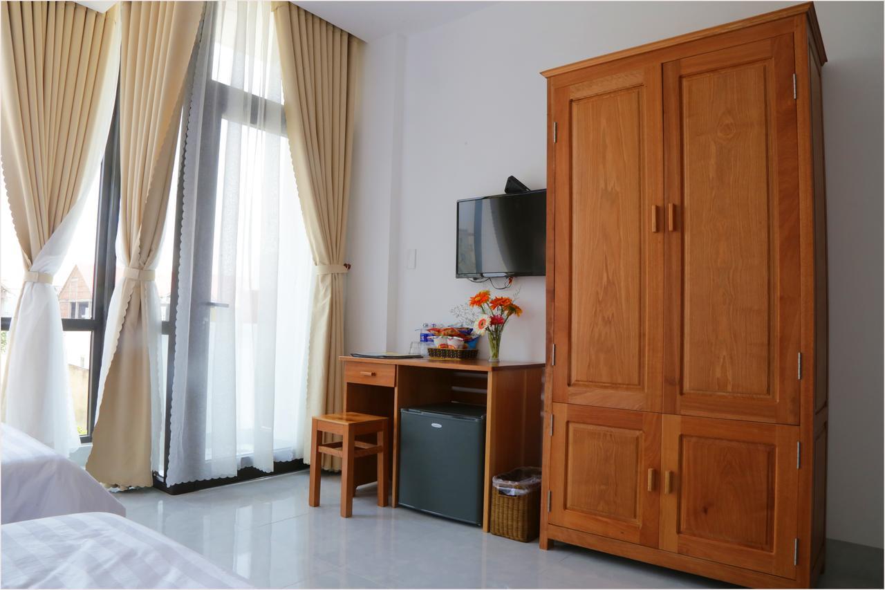 2 Hotel
