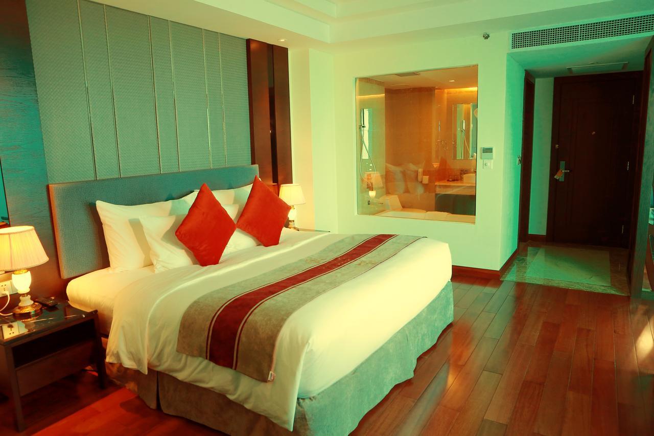 Summer Khách sạn 4*