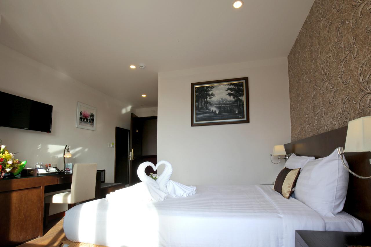 Kings Hotel 4*