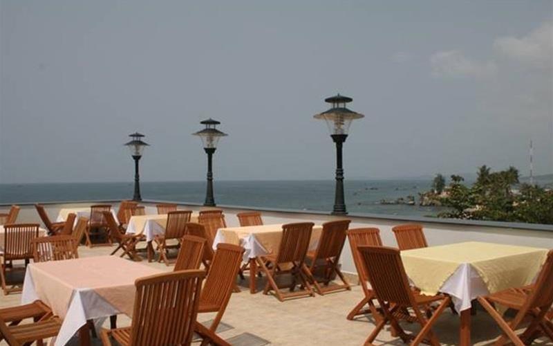 Huong Bien Hotel