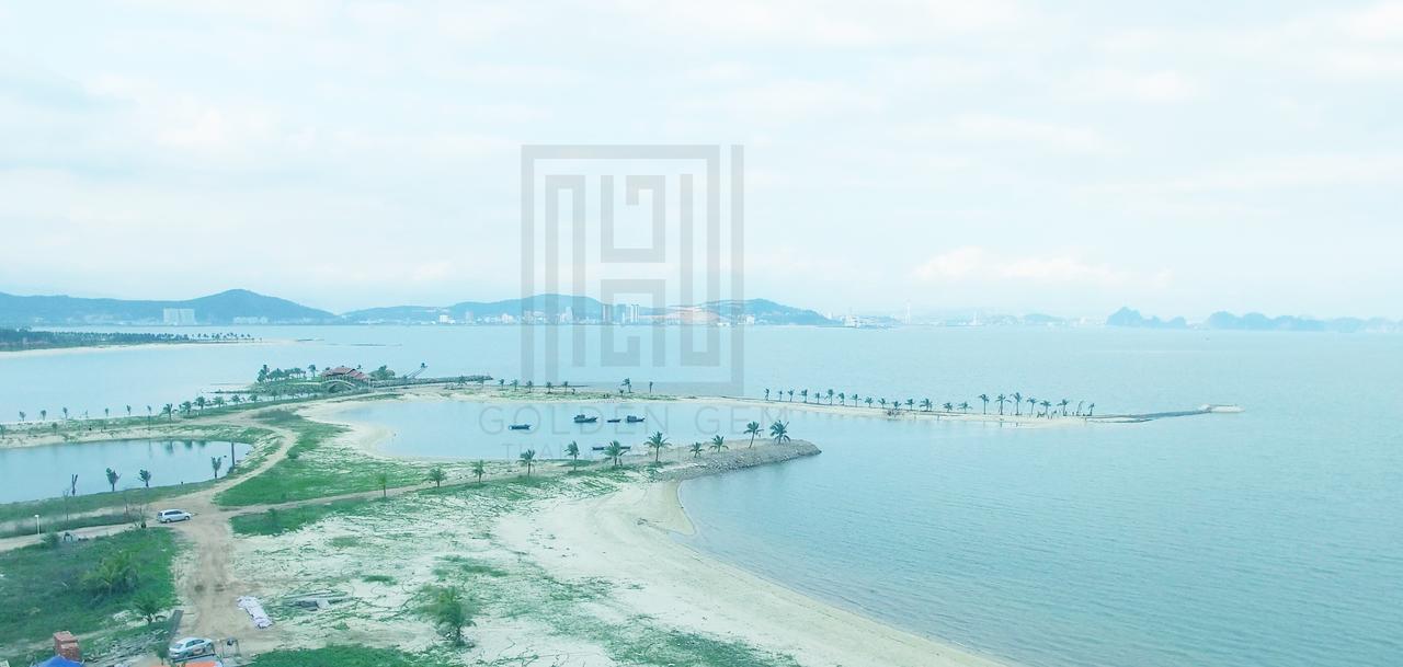 Golden Gem Tuan Chau Hotel