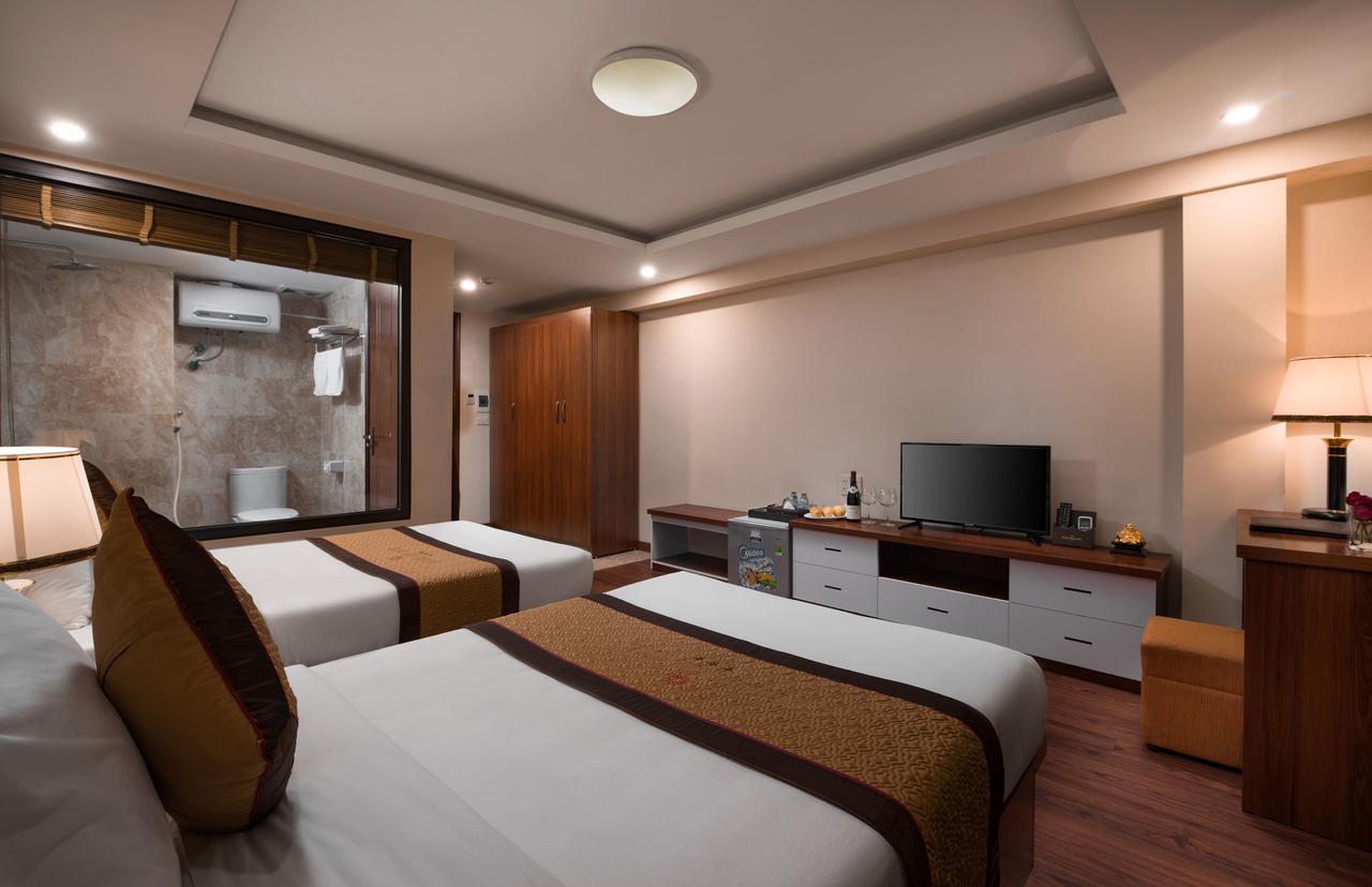 Golden Hotel 3*