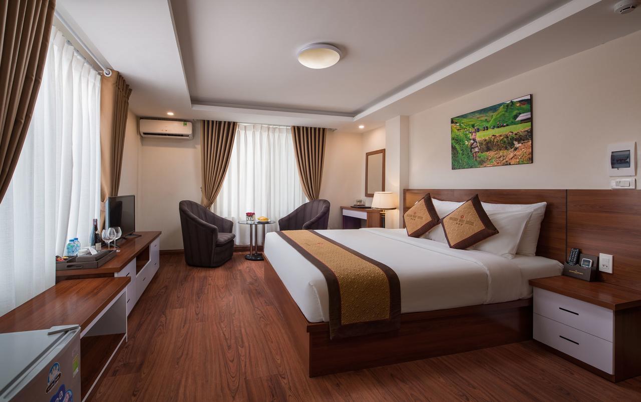 Golden Hotel 3*