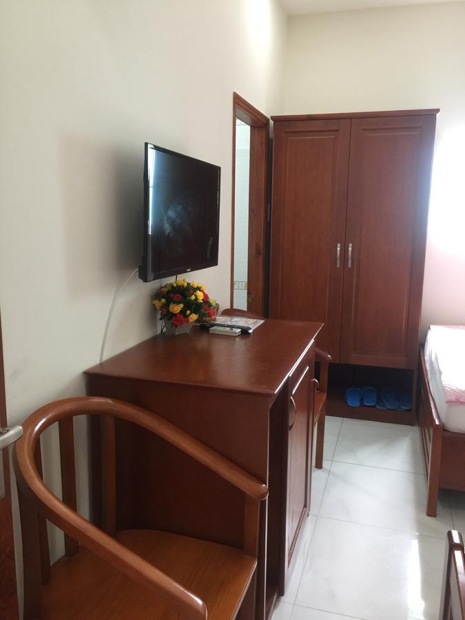 Lan Huong Hotel *