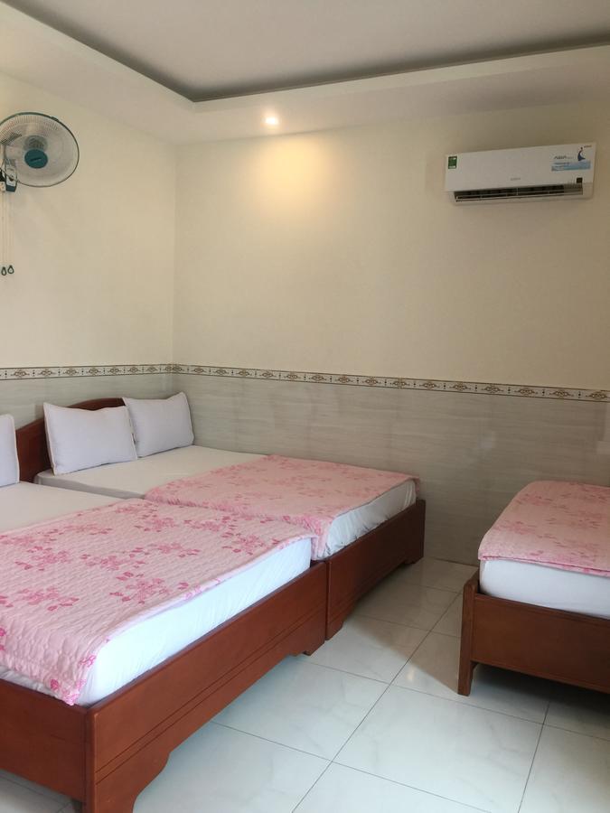 Lan Huong Hotel *