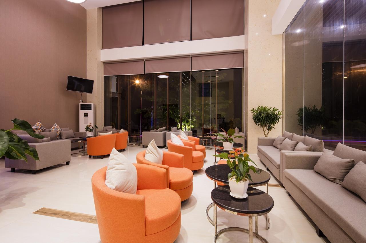 King Town Grand & Wedding Center 4*