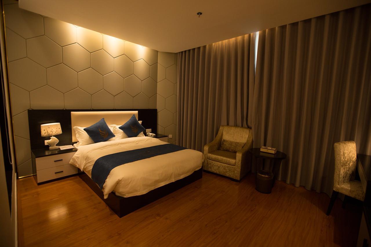 Phoenix International - Phu Son 4*
