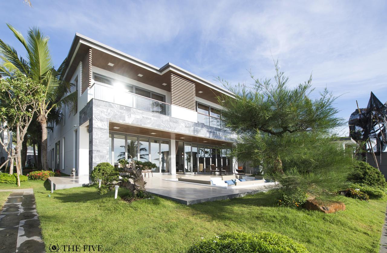 Villa 6 Bedrooms Luxury & Beachfront *