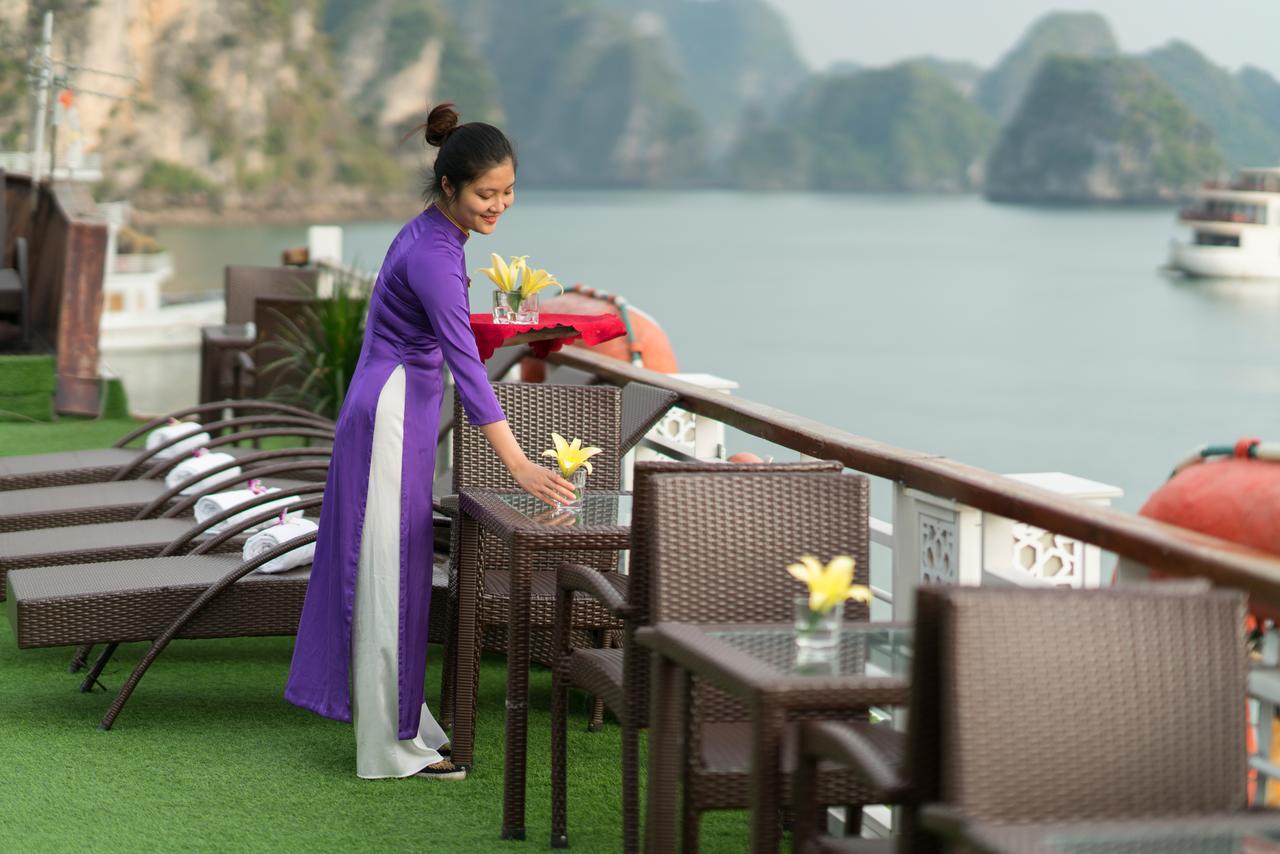  Du Thuyền Paloma Cruise
