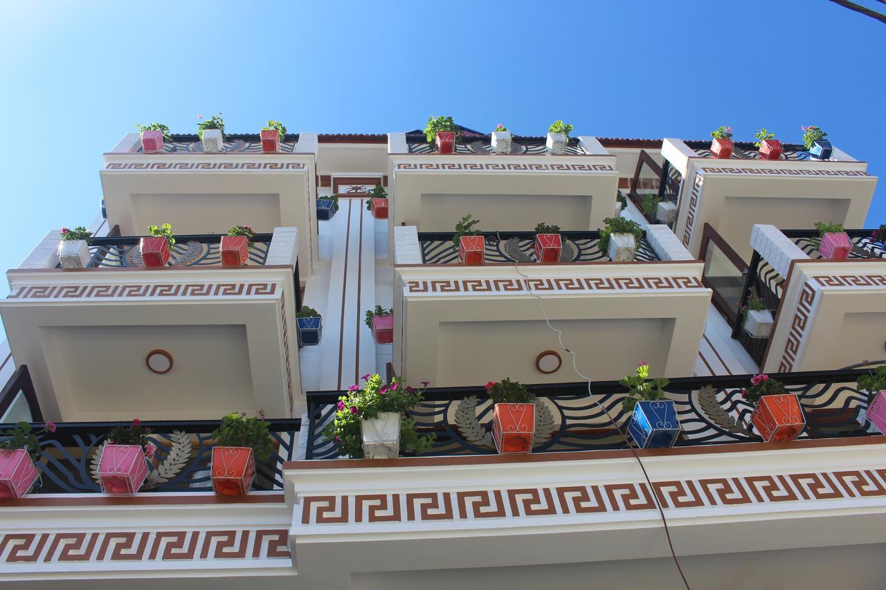 Dragon Hotel 3*