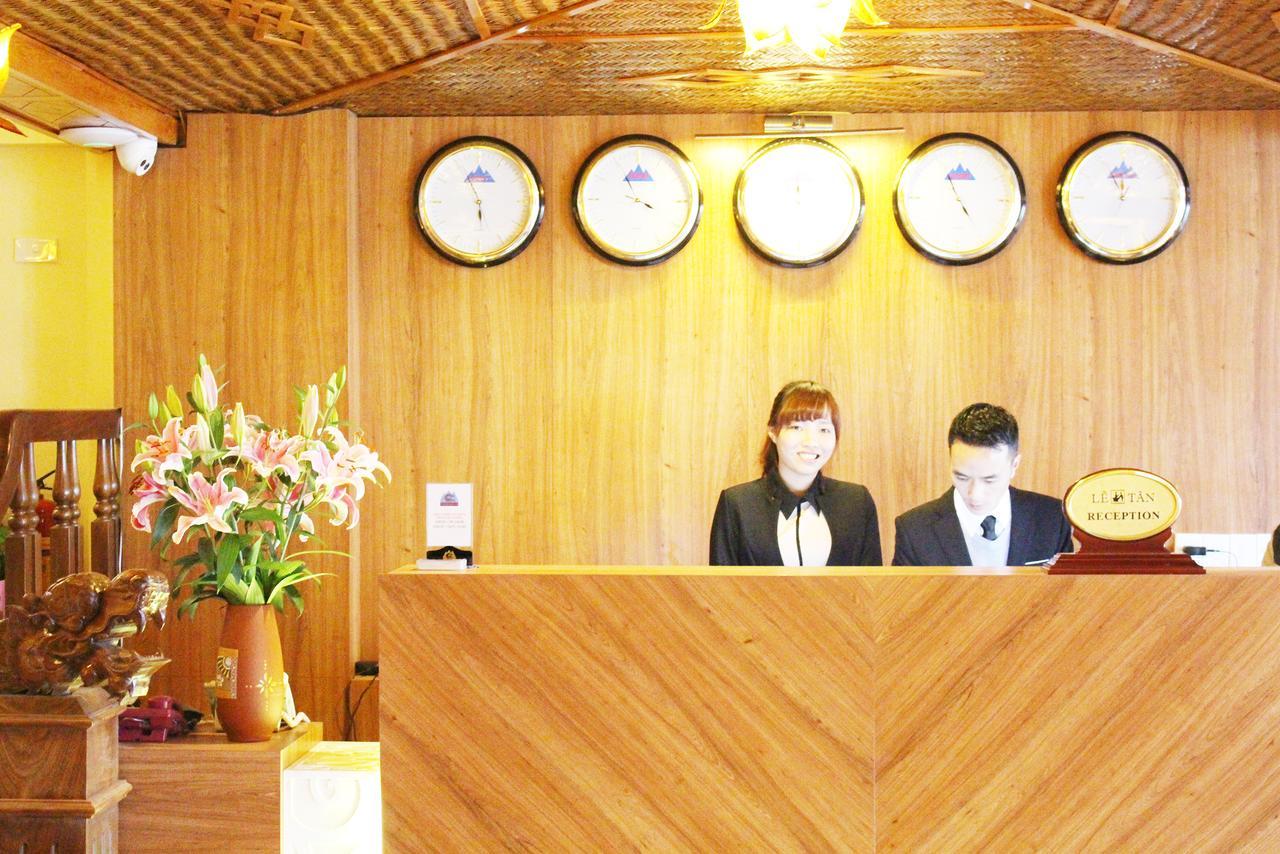 Dragon Hotel