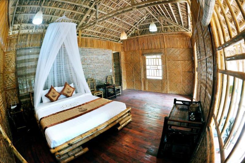 Buffalo Eco Garden Hotel 2*