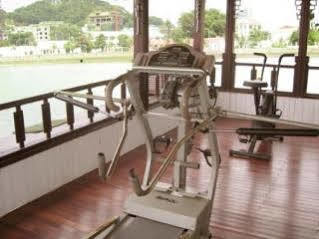 Halong Legacy Cruise 3*
