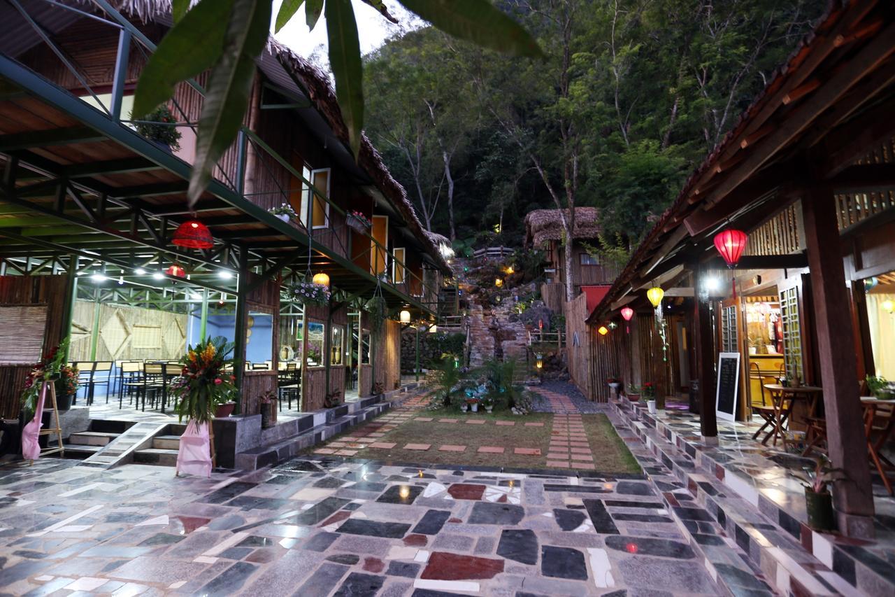 Hill & Tour Hostel *