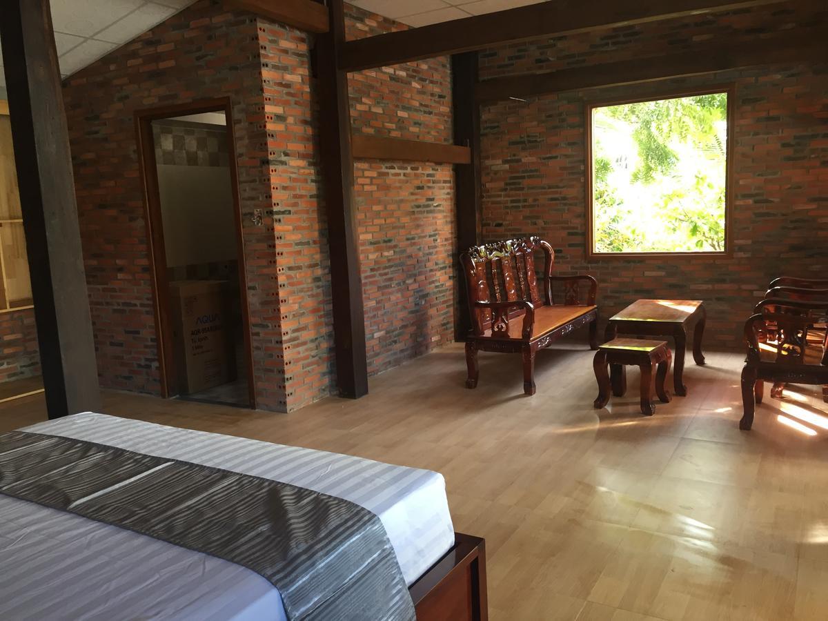 MAY Bungalow Hotel