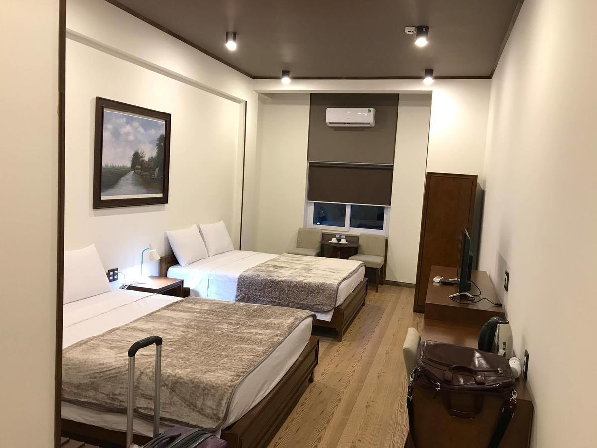 Oceanward & Resort