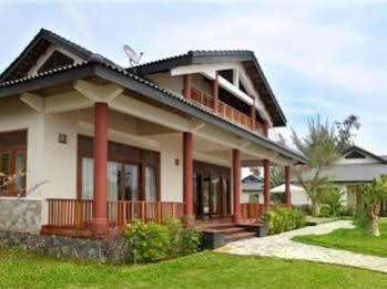 Aniise Hotel
