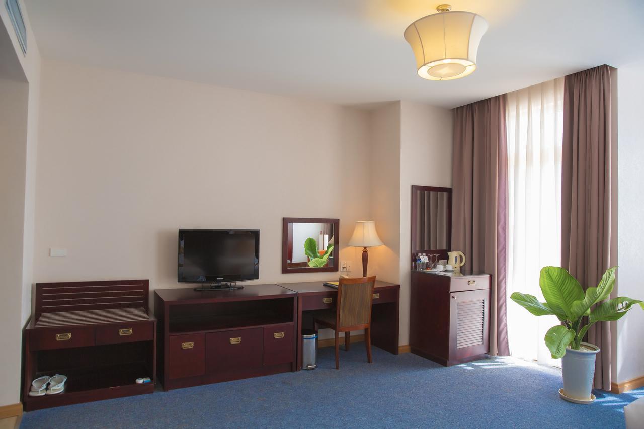 Khách sạn Dakruco 4*
