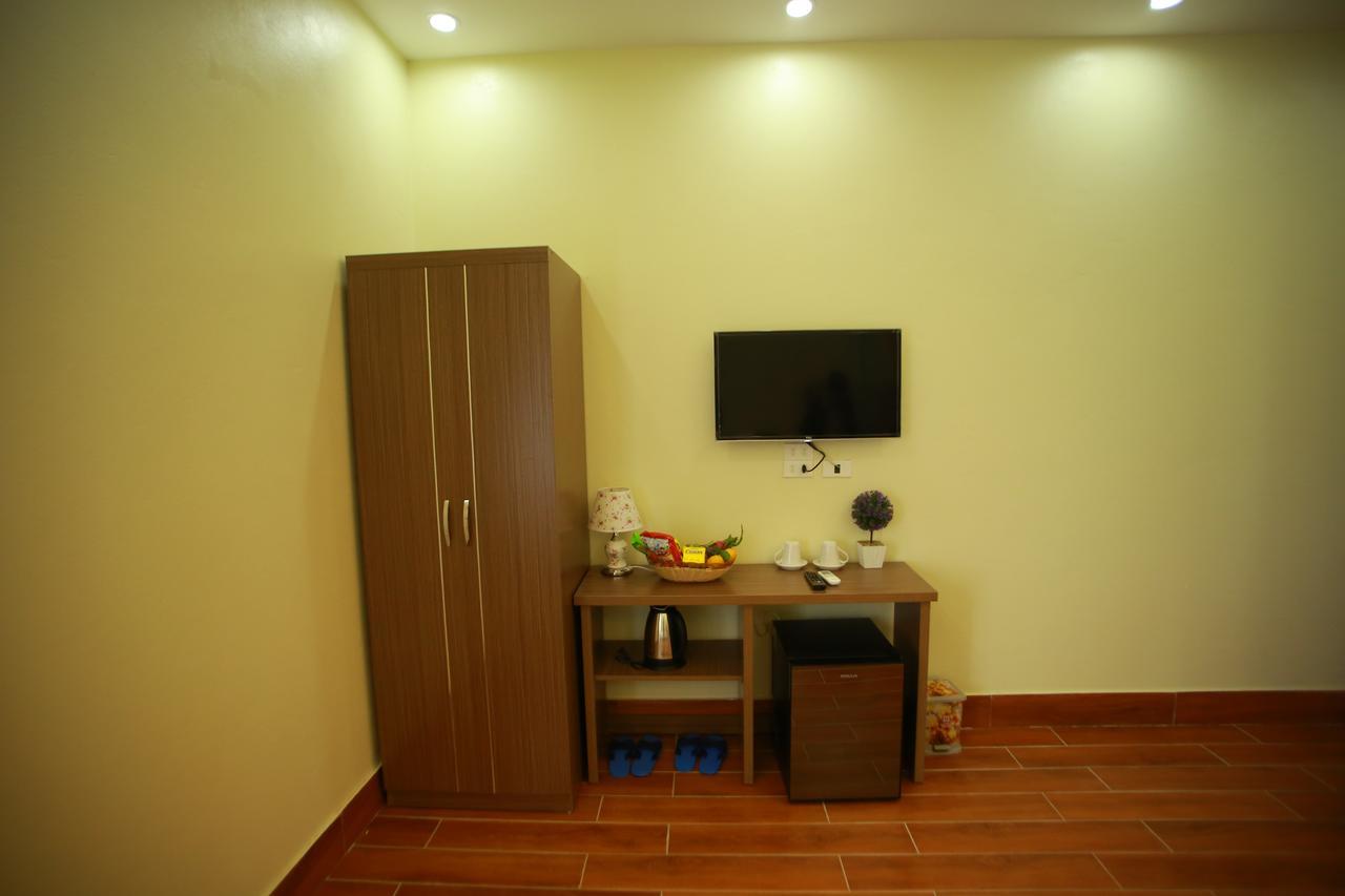 Family Airport 3* Thach Loi