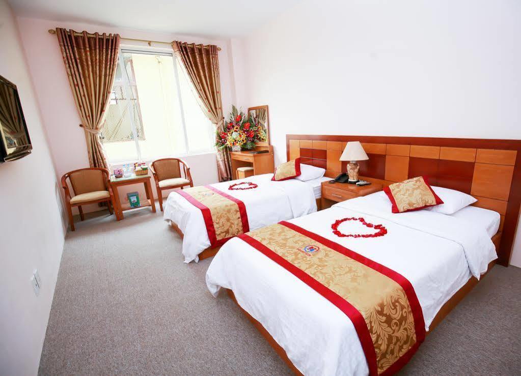 Grand Hotel 3* Hoa Binh