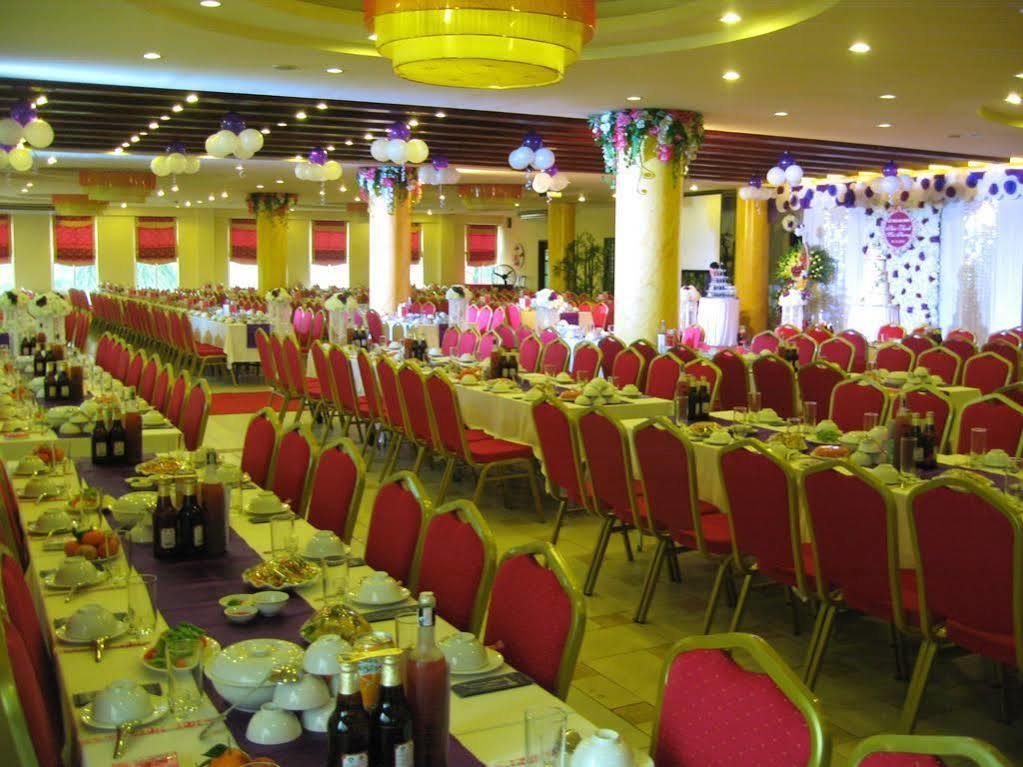 Grand Hotel Hotel 3*