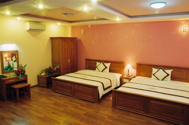 Oriental - Doi Dien Bai Bien Nha Trang