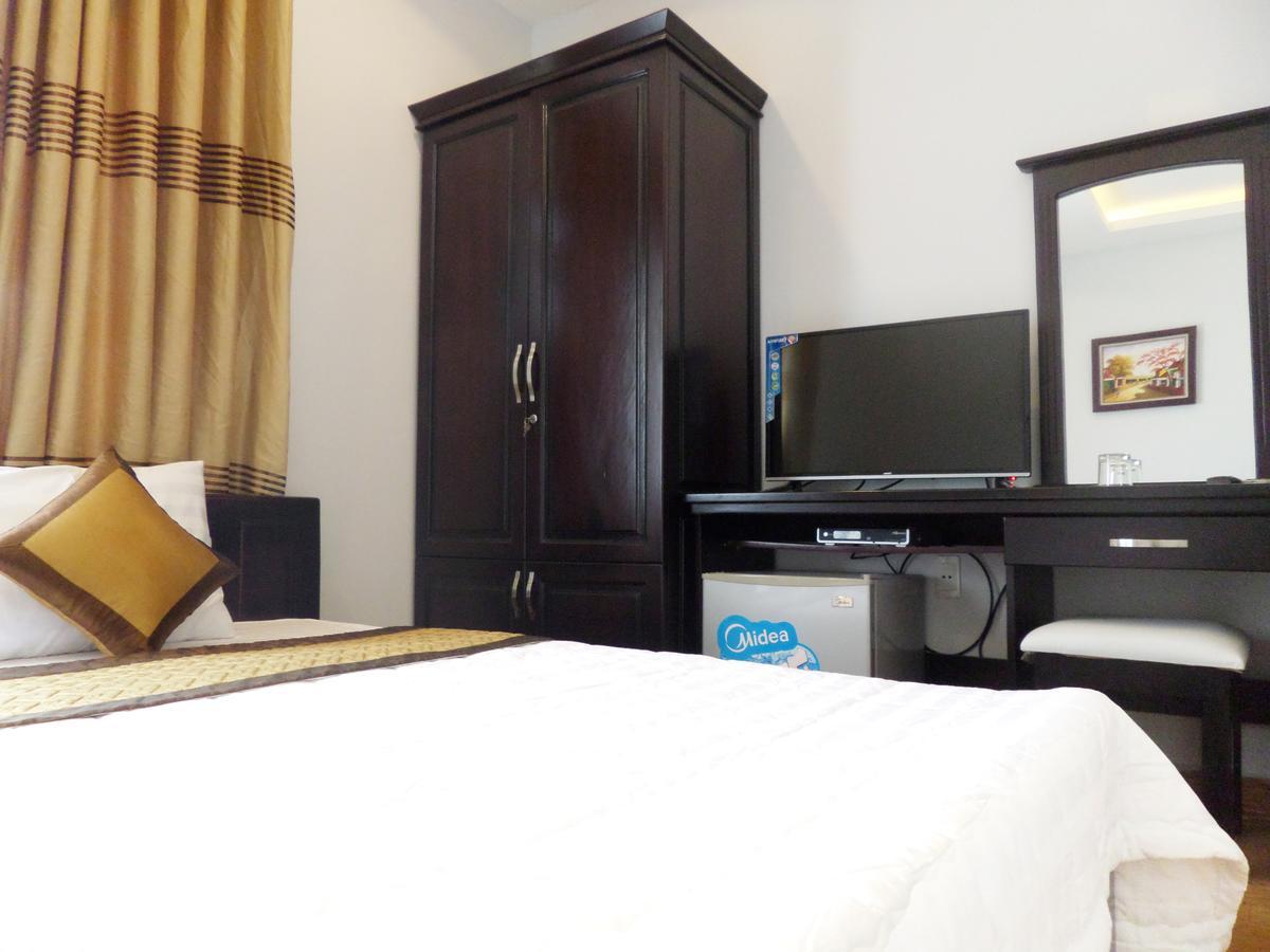 Hotel Crown *