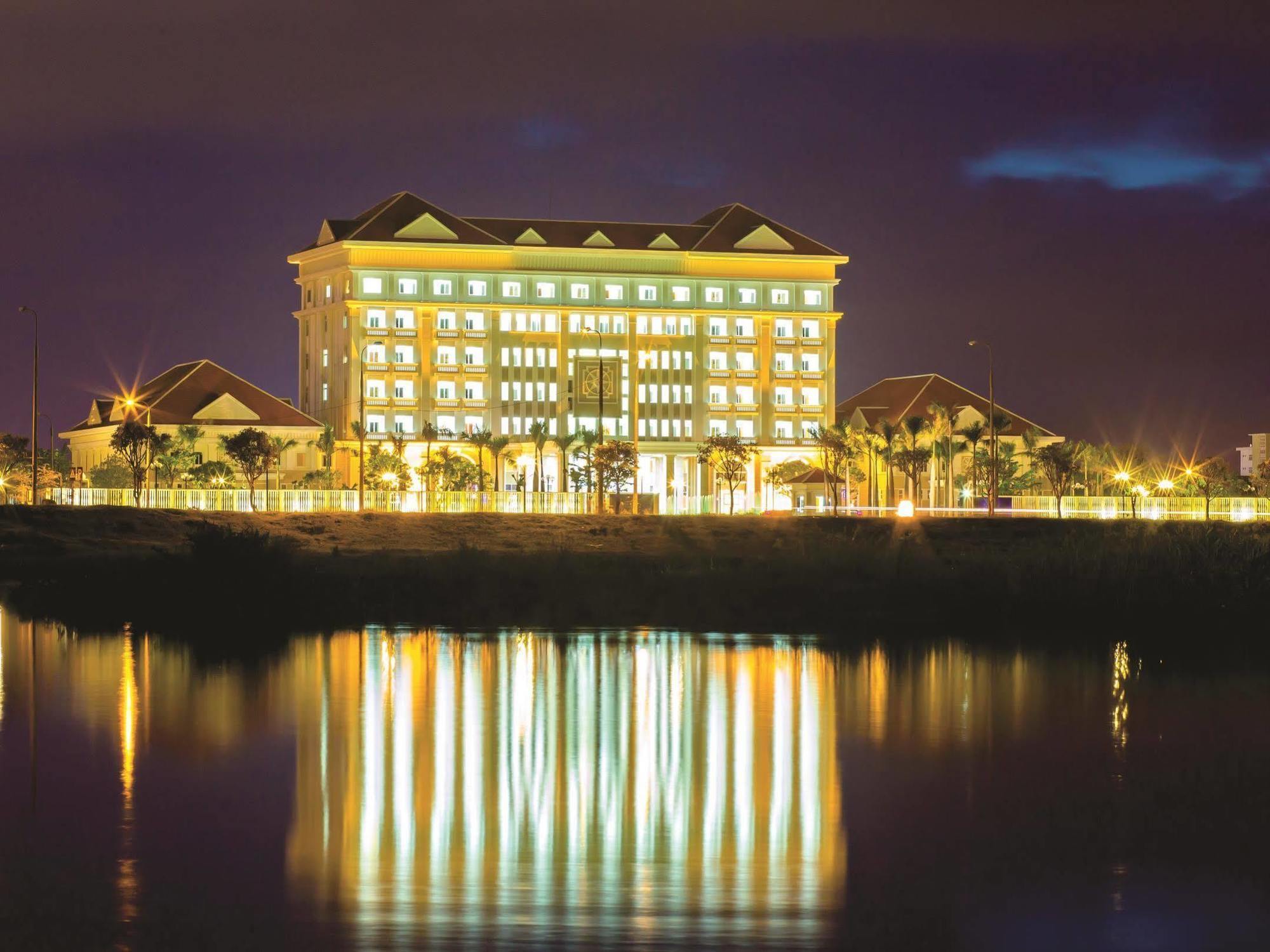 Hotel Ban Thach Riverside & Tam Ky