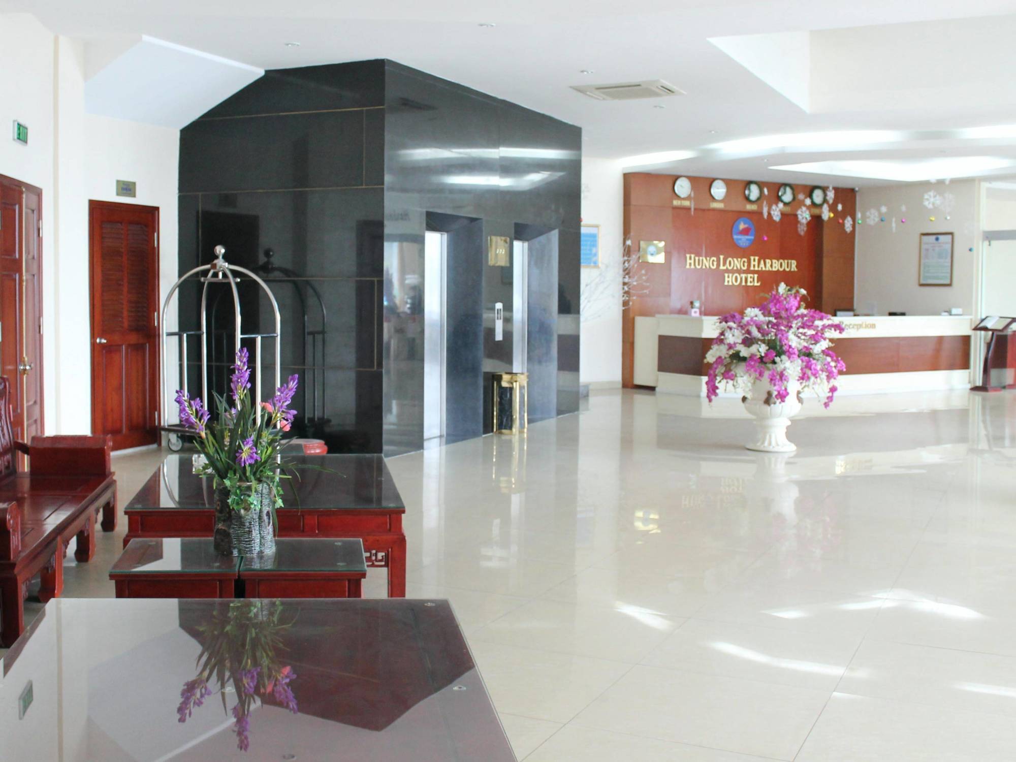 Hung Long Harbour Cat Ba Hotel Dong Khe Sau