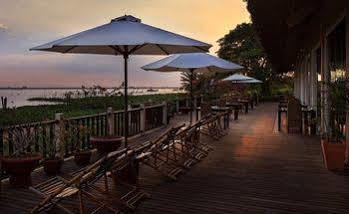 Mekong Riverside Boutique & Khu nghỉ mát