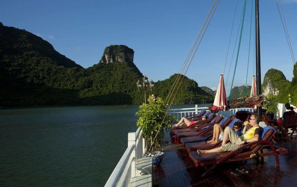 Glory Premium Cruises Hotel