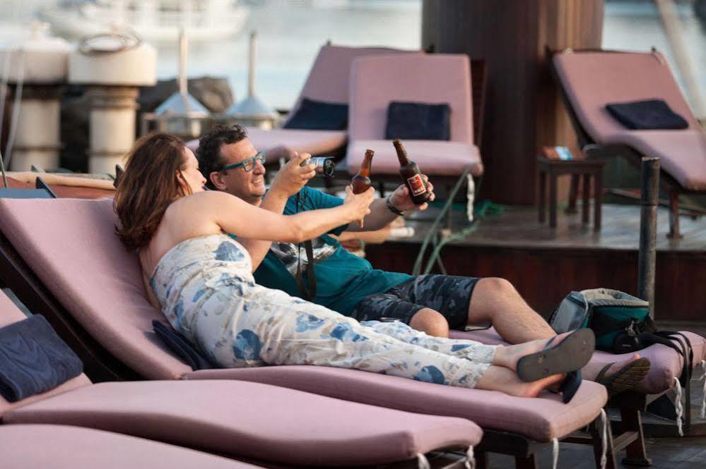 Hotel Glory Premium Cruises 4*