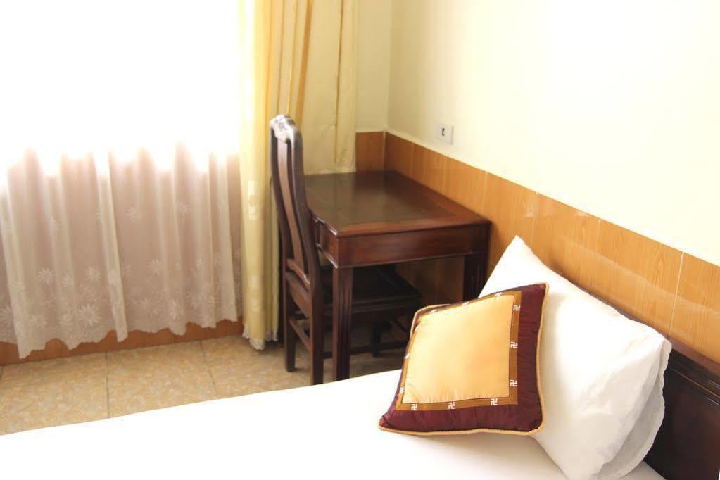 Le Hotel