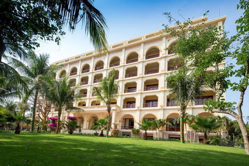 Sunshine Resort 2*